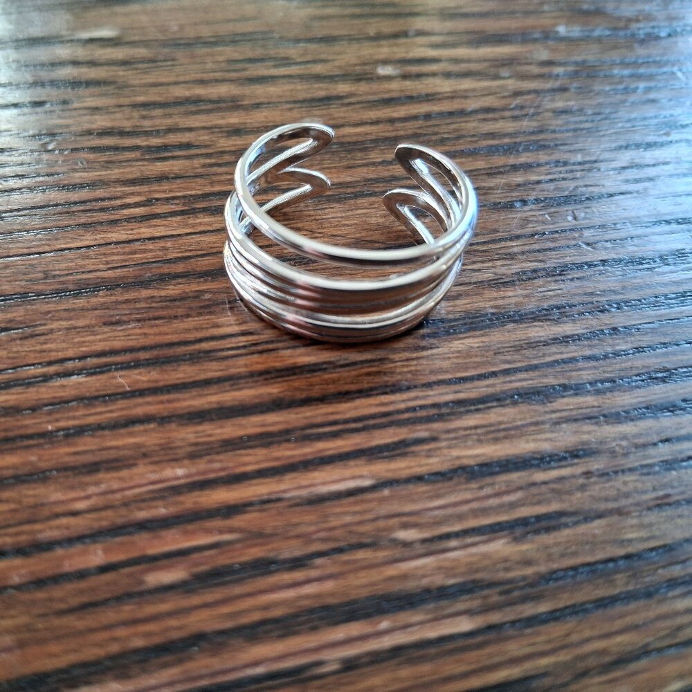 Sterling Silver Ring New - Picture 3 of 3